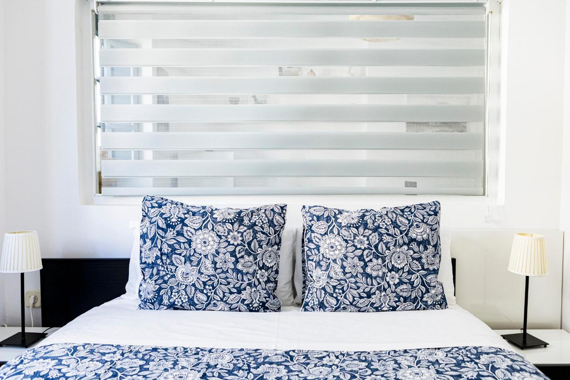 Suites Picasso Малага Экстерьер фото