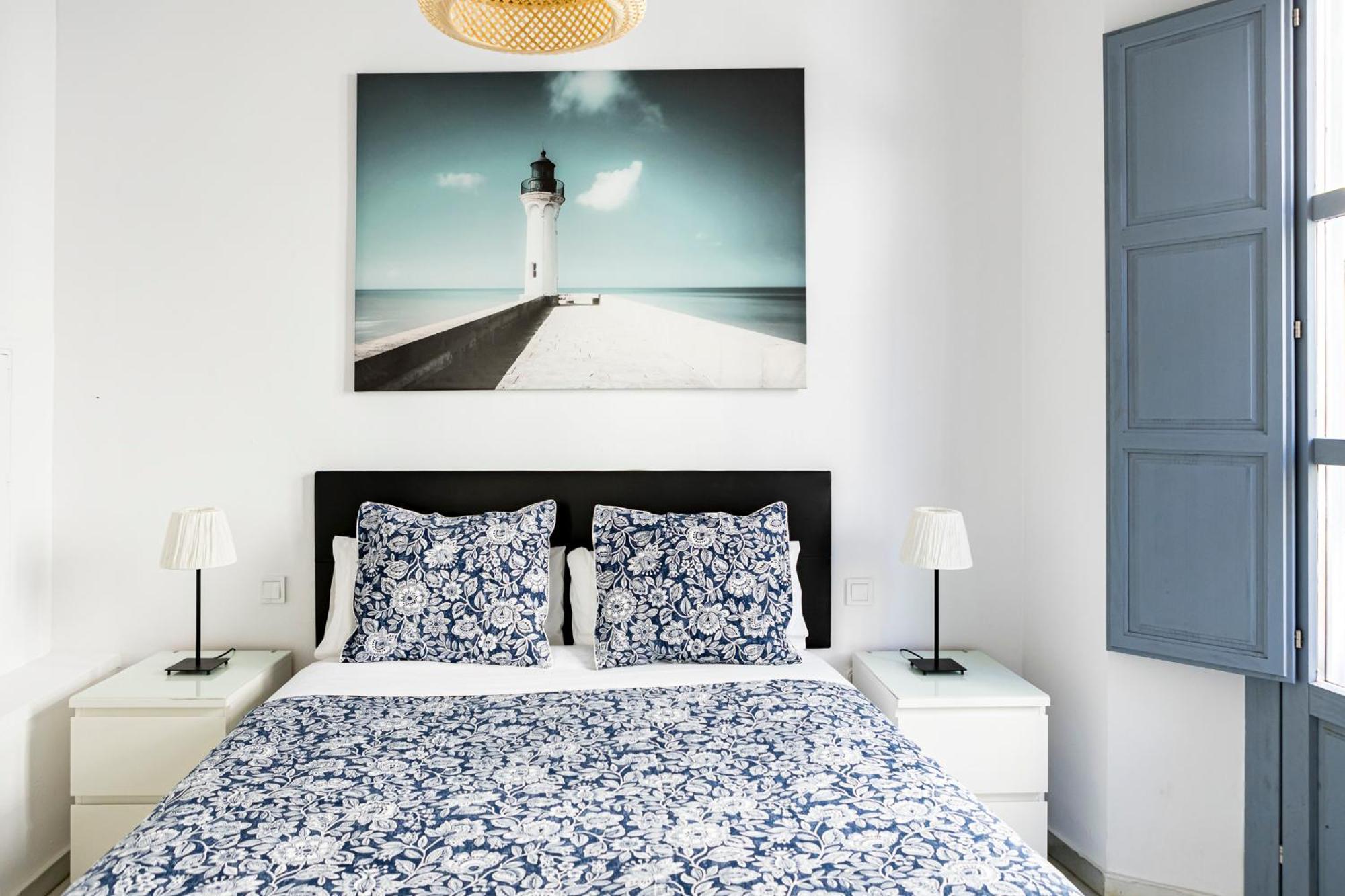 Suites Picasso Малага Экстерьер фото